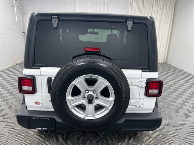 Used 2020 Jeep Wrangler Sport AWD/4WD image 7