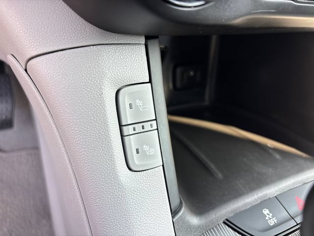 Used 2017 GMC Acadia SLT FWD image 27