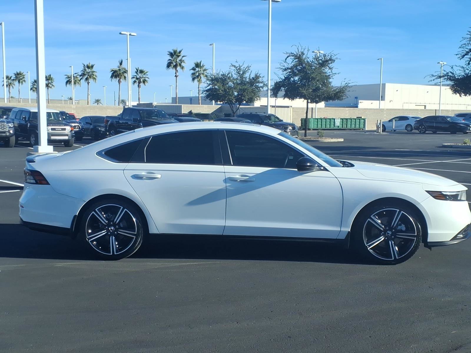 Used 2024 Honda Accord Sport image 3