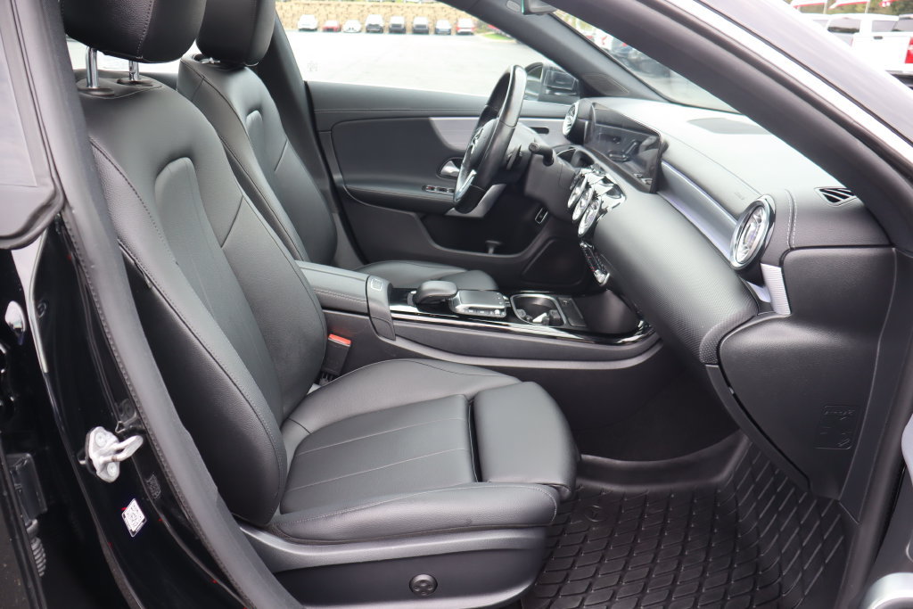 Used 2021 Mercedes-Benz CLA 250 4MATIC image 19