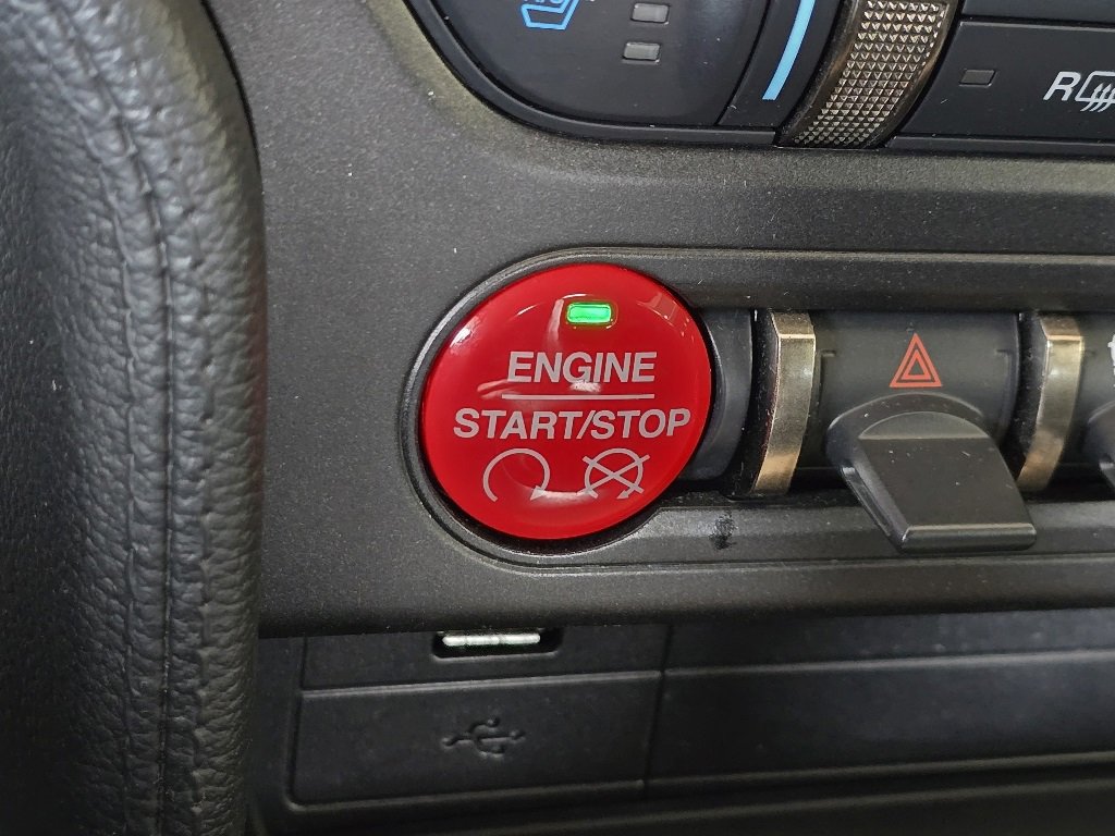 Used 2016 Ford Mustang Shelby GT350 w/ Technology Package image 16