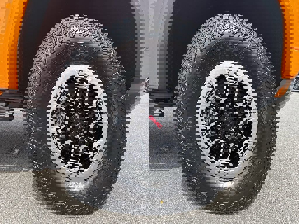 New 2026 GMC Canyon AT4X image 9