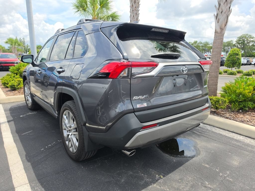 Used 2025 Toyota RAV4 Limited FWD image 12