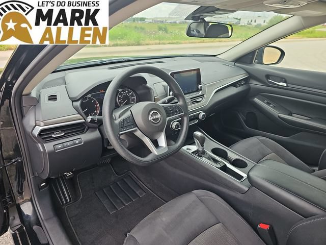 Used 2025 Nissan Altima 2.5 SV FWD image 10