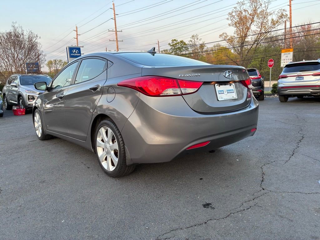 Used 2013 Hyundai Elantra Limited FWD image 5