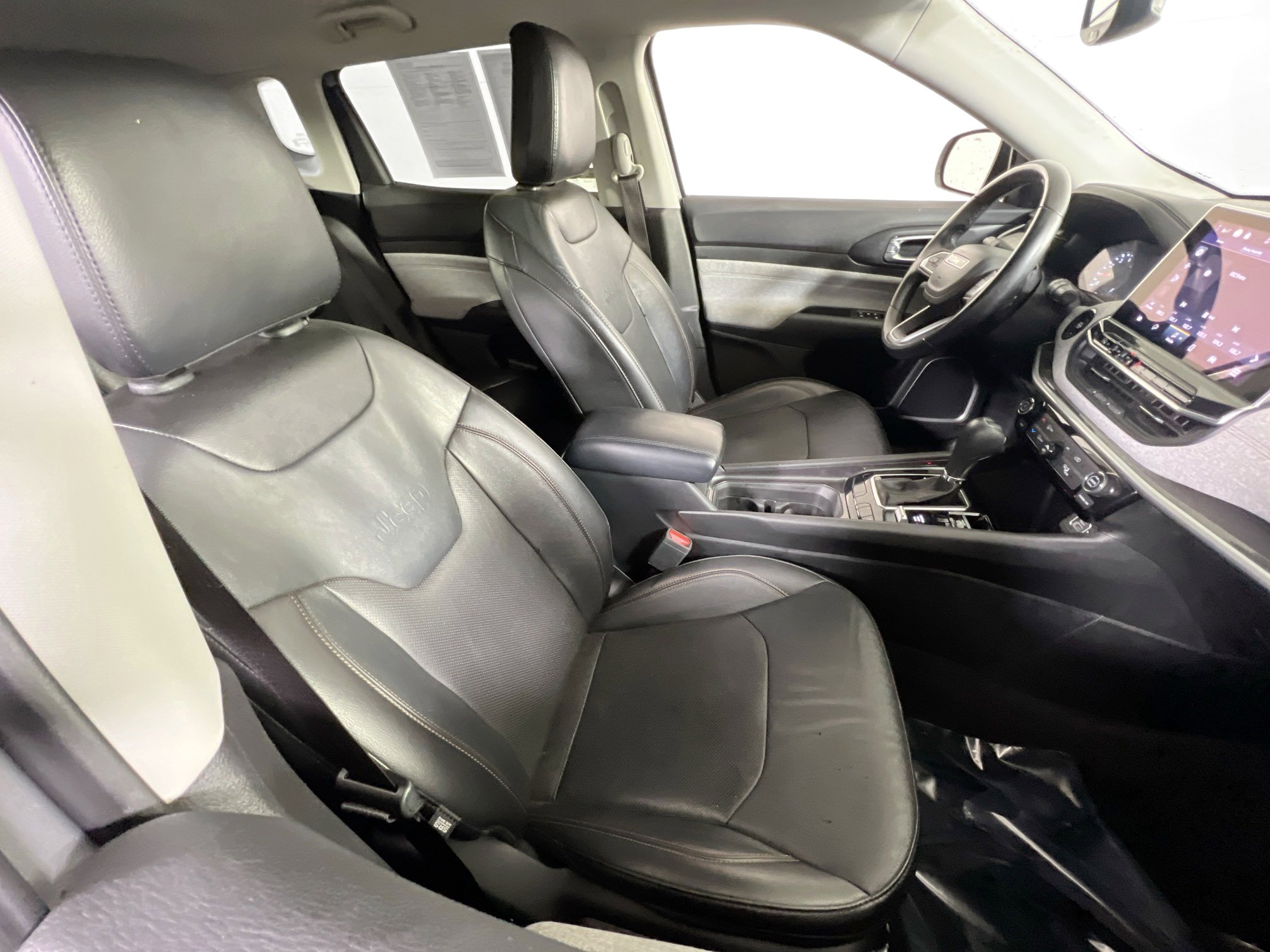 Used 2022 Jeep Compass Latitude AWD/4WD image 25