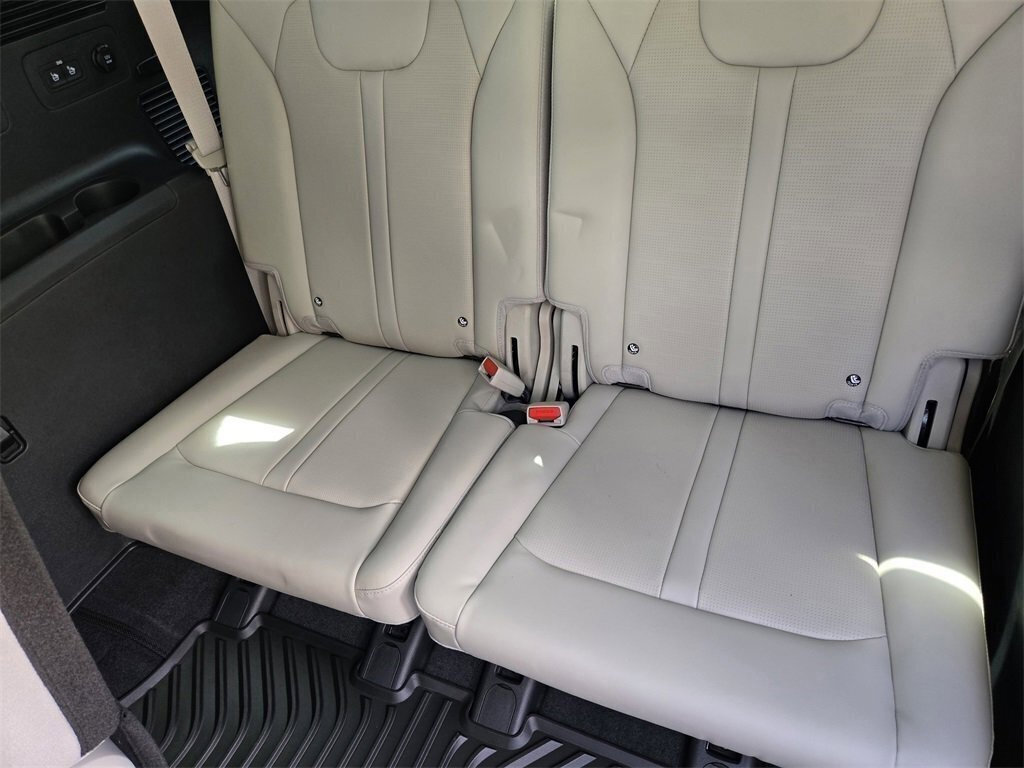 New 2026 Kia Sorento S w/ S Panoramic Sunroof Package image 23