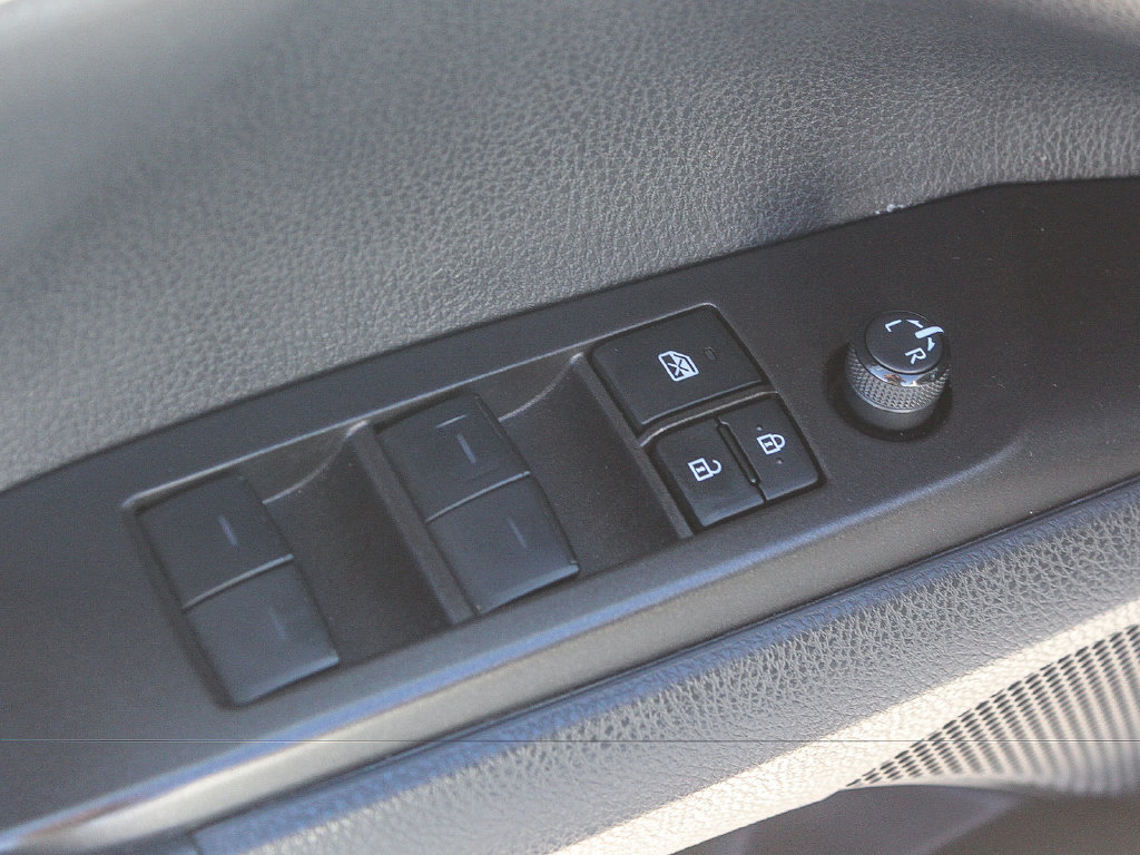 Used 2023 Toyota Camry SE w/ Protection Package (Q2) (TMS) FWD image 21