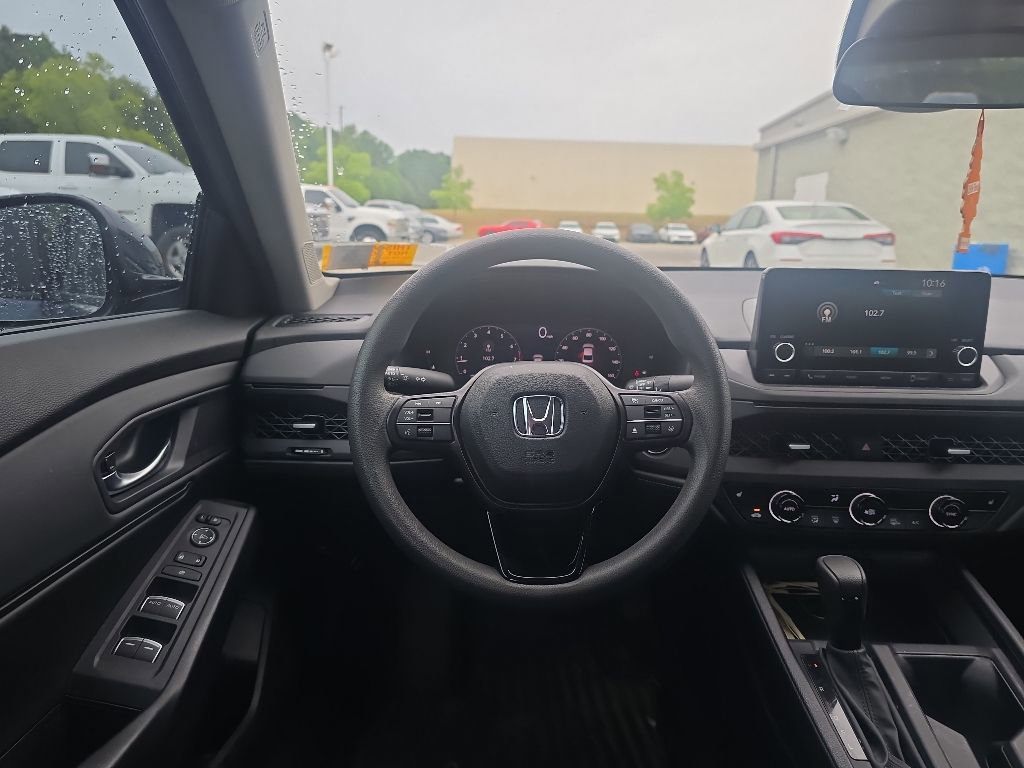 Used 2024 Honda Accord EX image 17
