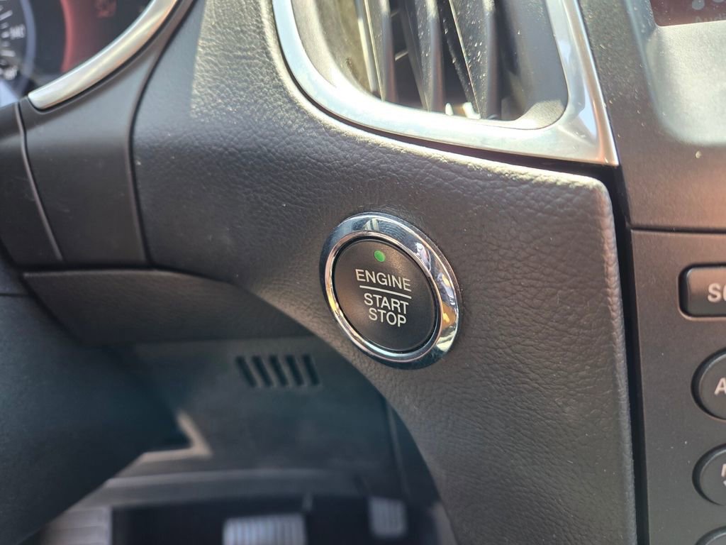 Used 2016 Ford Edge Titanium image 28