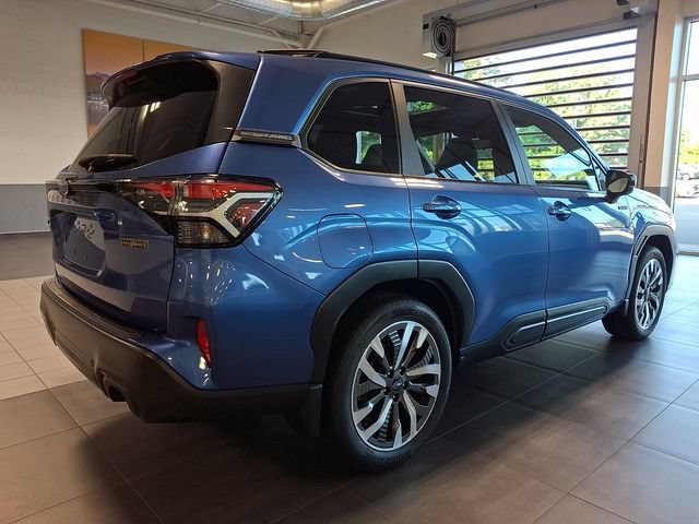 Used 2025 Subaru Forester Touring AWD/4WD image 6
