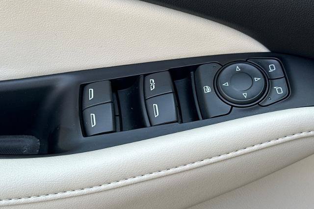 Certified 2023 Buick Enclave Essence w/ Experience Buick Package FWD image 12