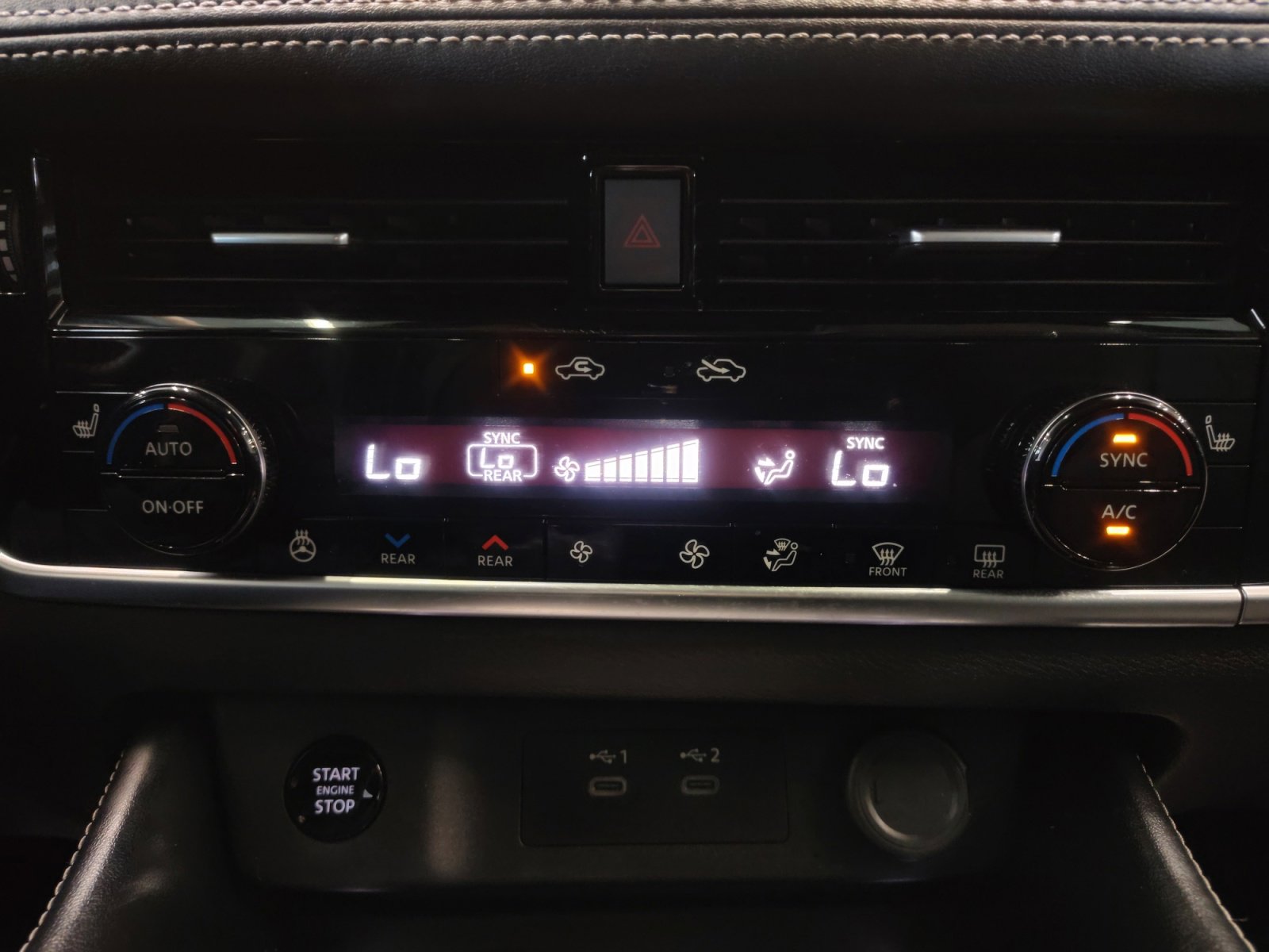 Used 2024 Nissan Rogue Platinum w/ Platinum Premium Package image 22