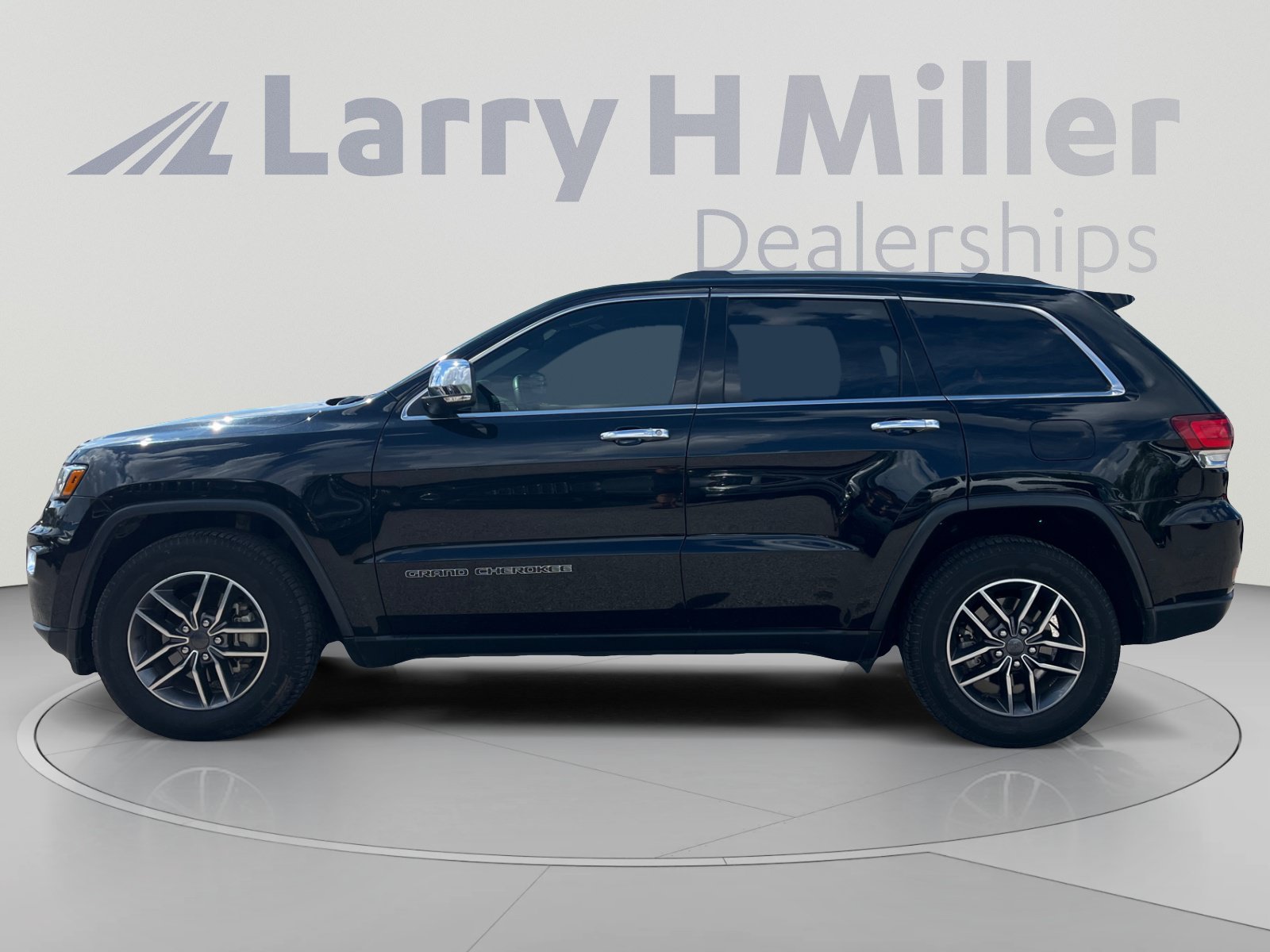 Used 2020 Jeep Grand Cherokee Limited w/ Premium Lighting Group RWD image 2