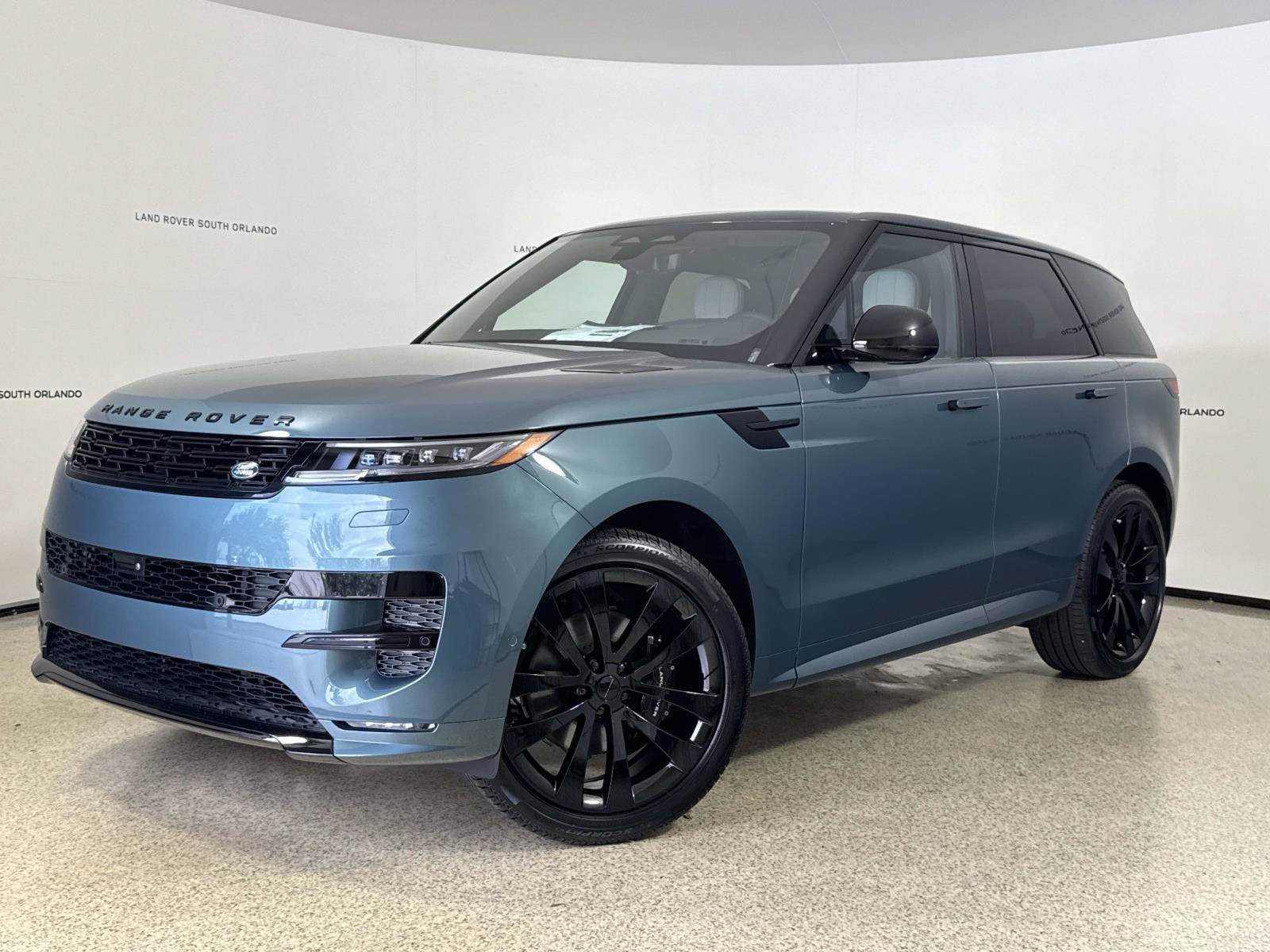 New 2026 Land Rover Range Rover Sport Dynamic SE AWD/4WD image 1