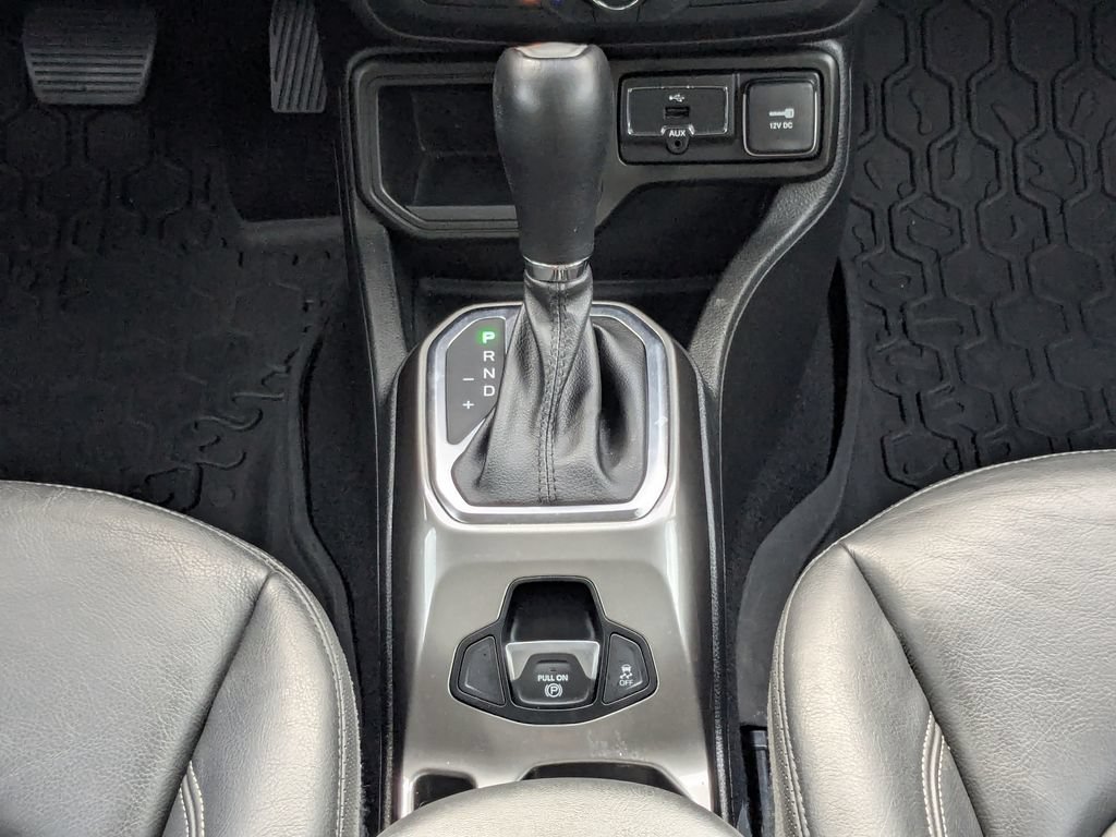 Used 2018 Jeep Renegade Limited FWD image 22