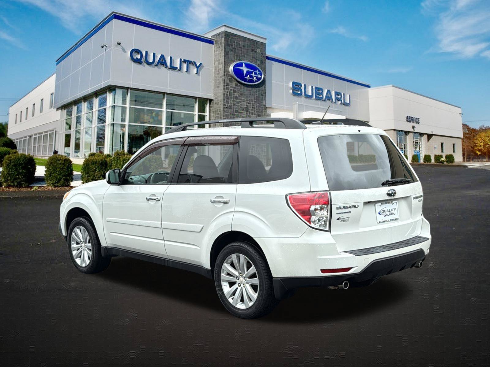 Used 2011 Subaru Forester 2.5X Limited AWD/4WD image 6