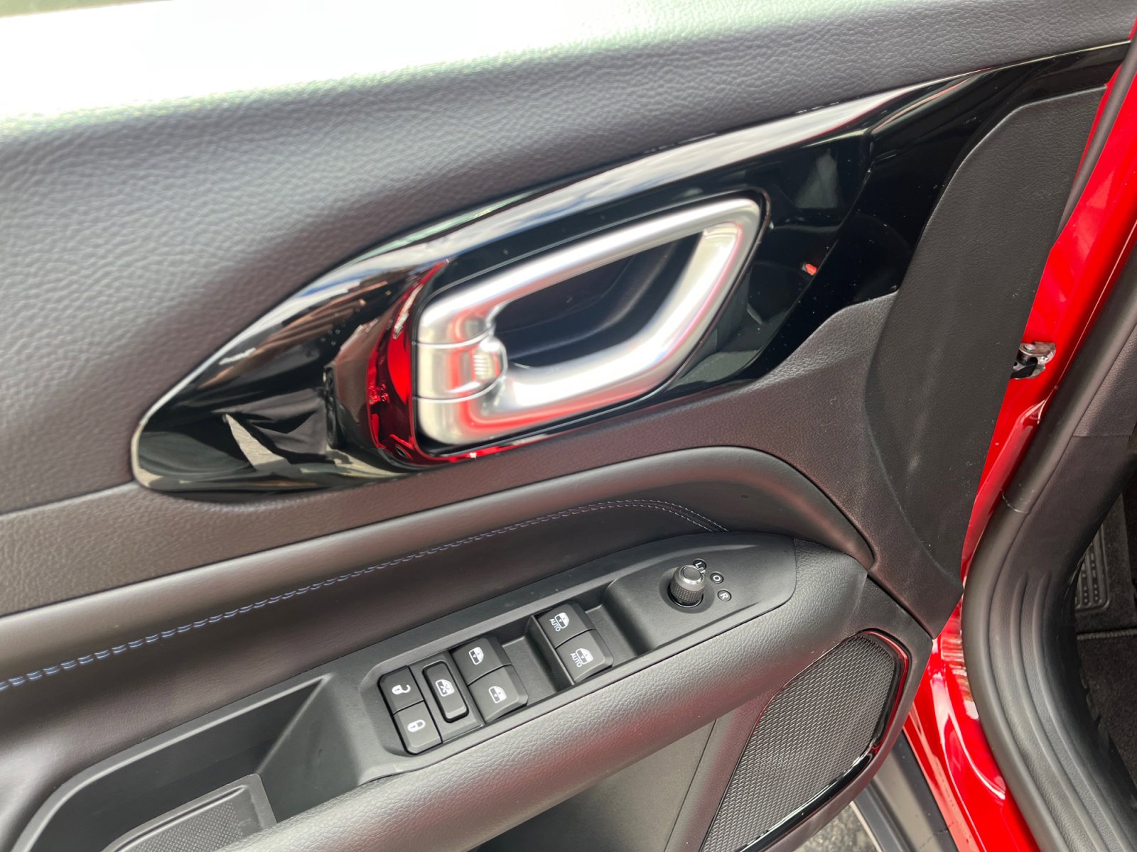 New 2026 Jeep Compass Latitude image 14