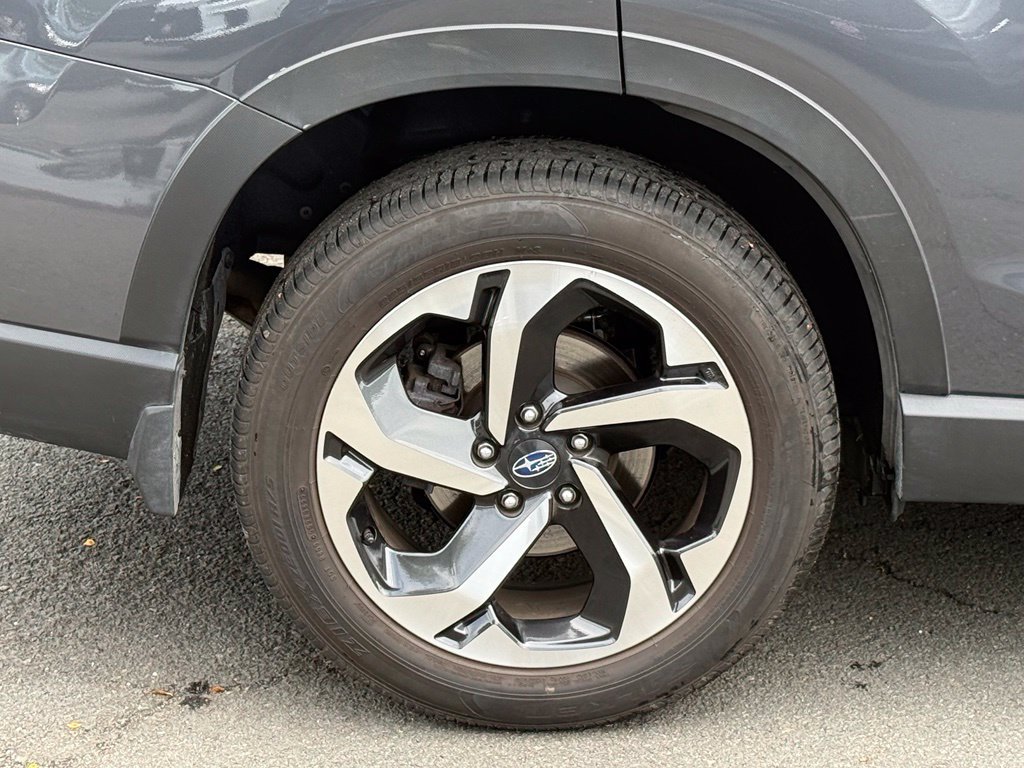 Certified 2023 Subaru Forester Touring AWD/4WD image 7