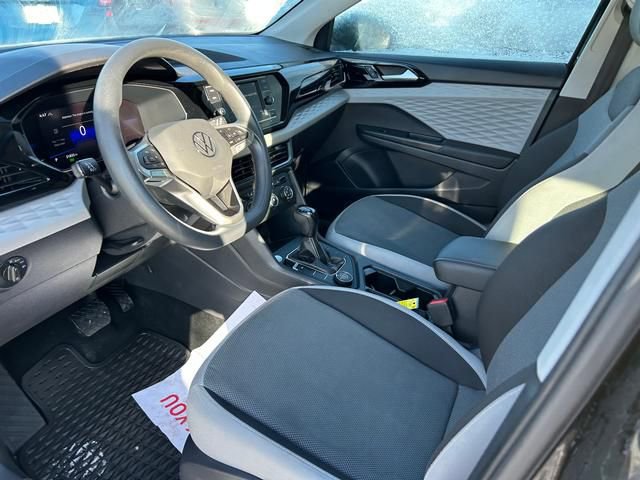 Used 2022 Volkswagen Taos S image 10