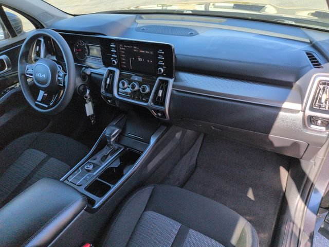 Used 2023 Kia Sorento LX FWD image 18