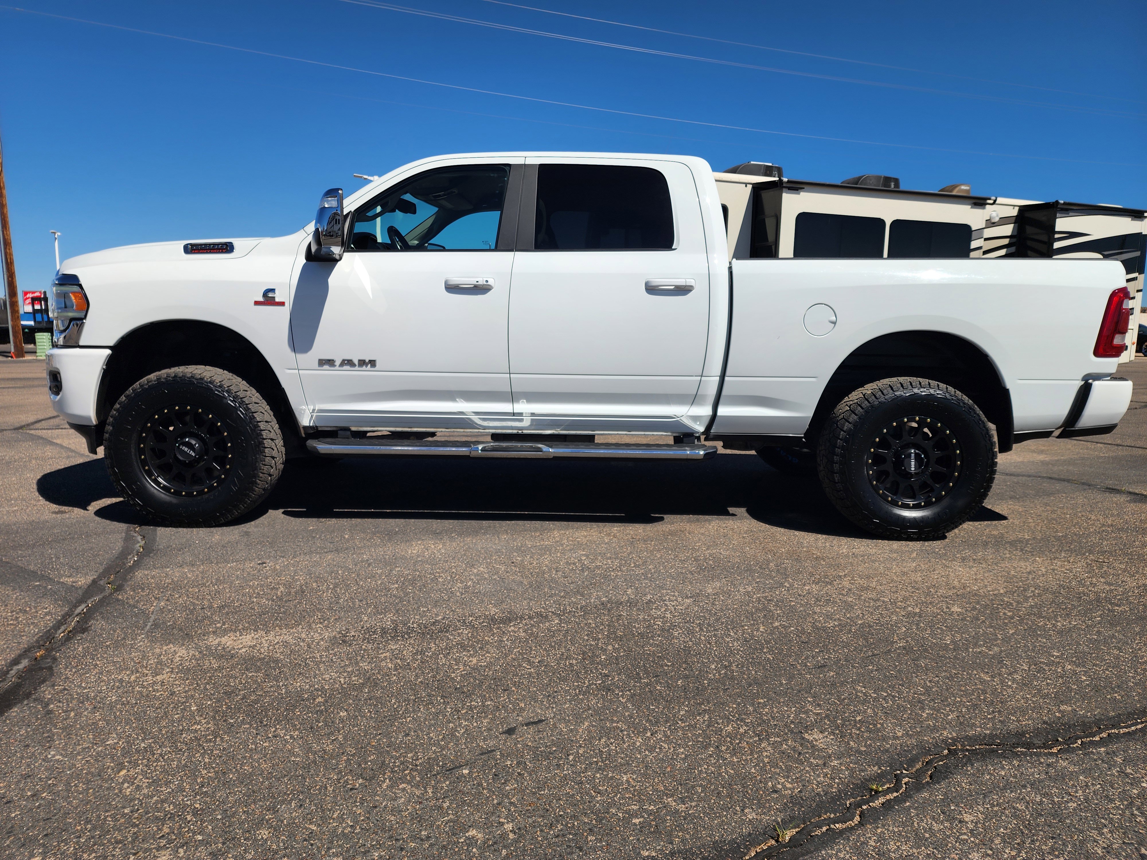 Used 2024 RAM 2500 Laramie image 8