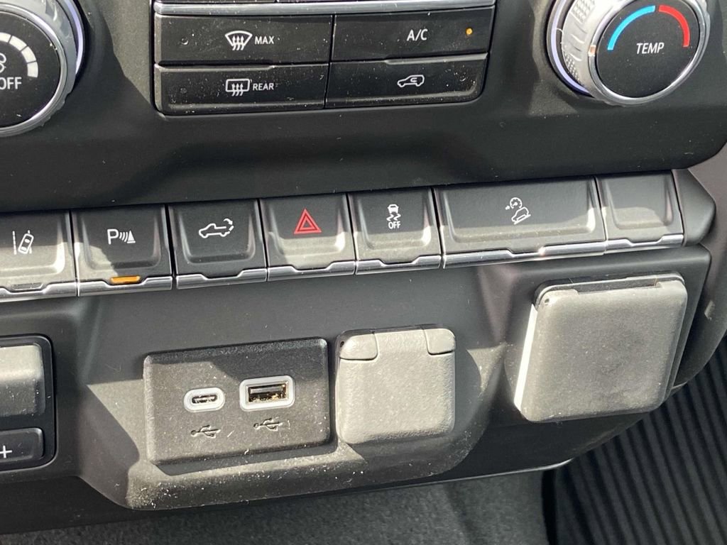 New 2025 Chevrolet Silverado 2500 Custom w/ Custom Value Package image 19