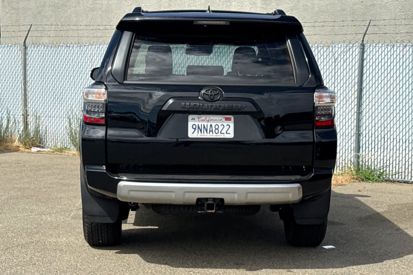 Used 2024 Toyota 4Runner TRD Off-Road Premium w/ Moonroof Package AWD/4WD image 4