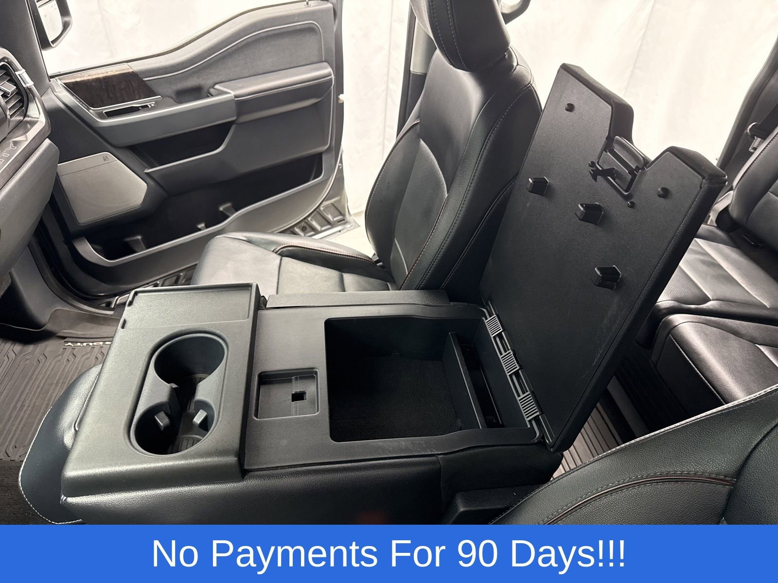 Used 2023 Ford F350 Lariat w/ Chrome Package image 28