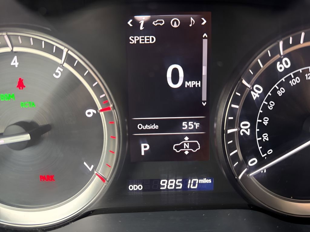 Used 2016 Lexus LX 570 4WD image 26