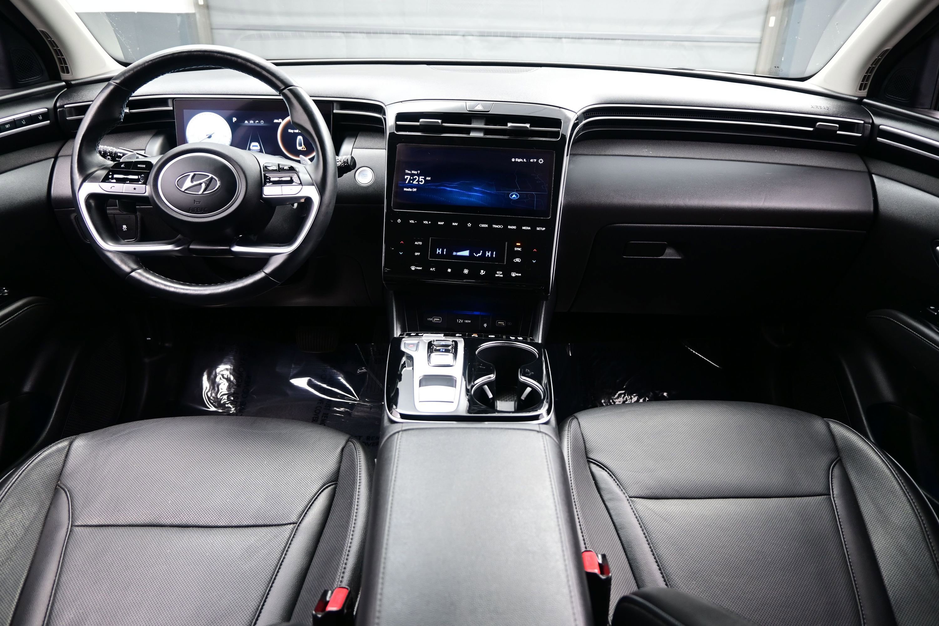 Certified 2023 Hyundai Tucson Limited AWD/4WD image 17