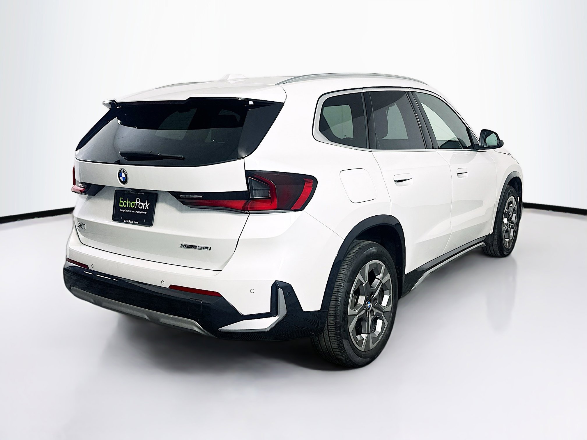 Used 2025 BMW X1 xDrive28i image 9