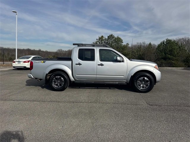 Used 2020 Nissan Frontier PRO-4X image 3