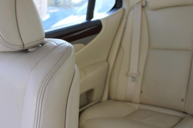 Used 2015 Lexus LS 460 w/ Comfort Package image 38