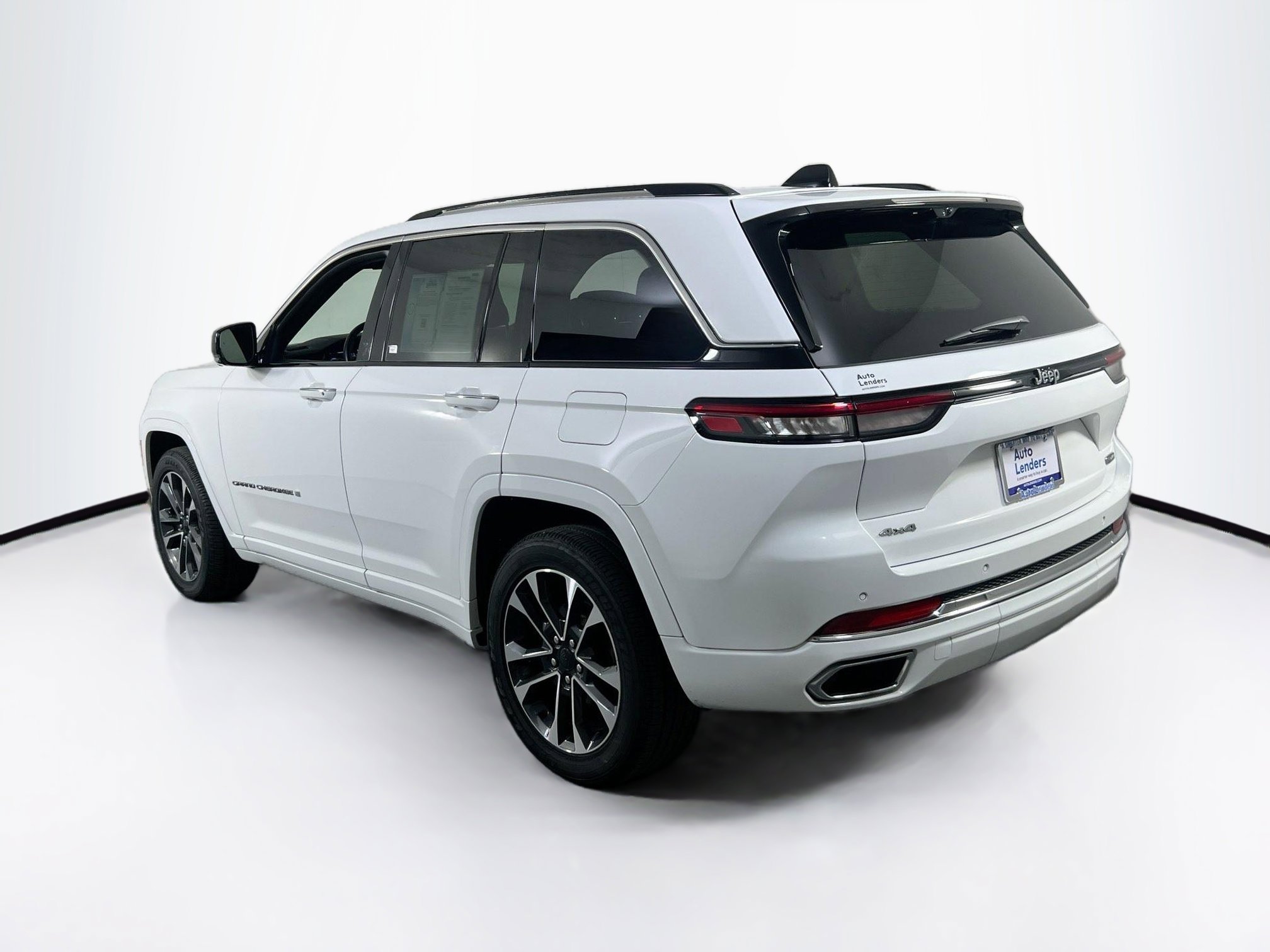 Used 2023 Jeep Grand Cherokee Overland w/ Adv Protech Group III AWD/4WD image 7