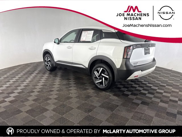 Certified 2025 Nissan Kicks SV w/ Illumination Package image 8