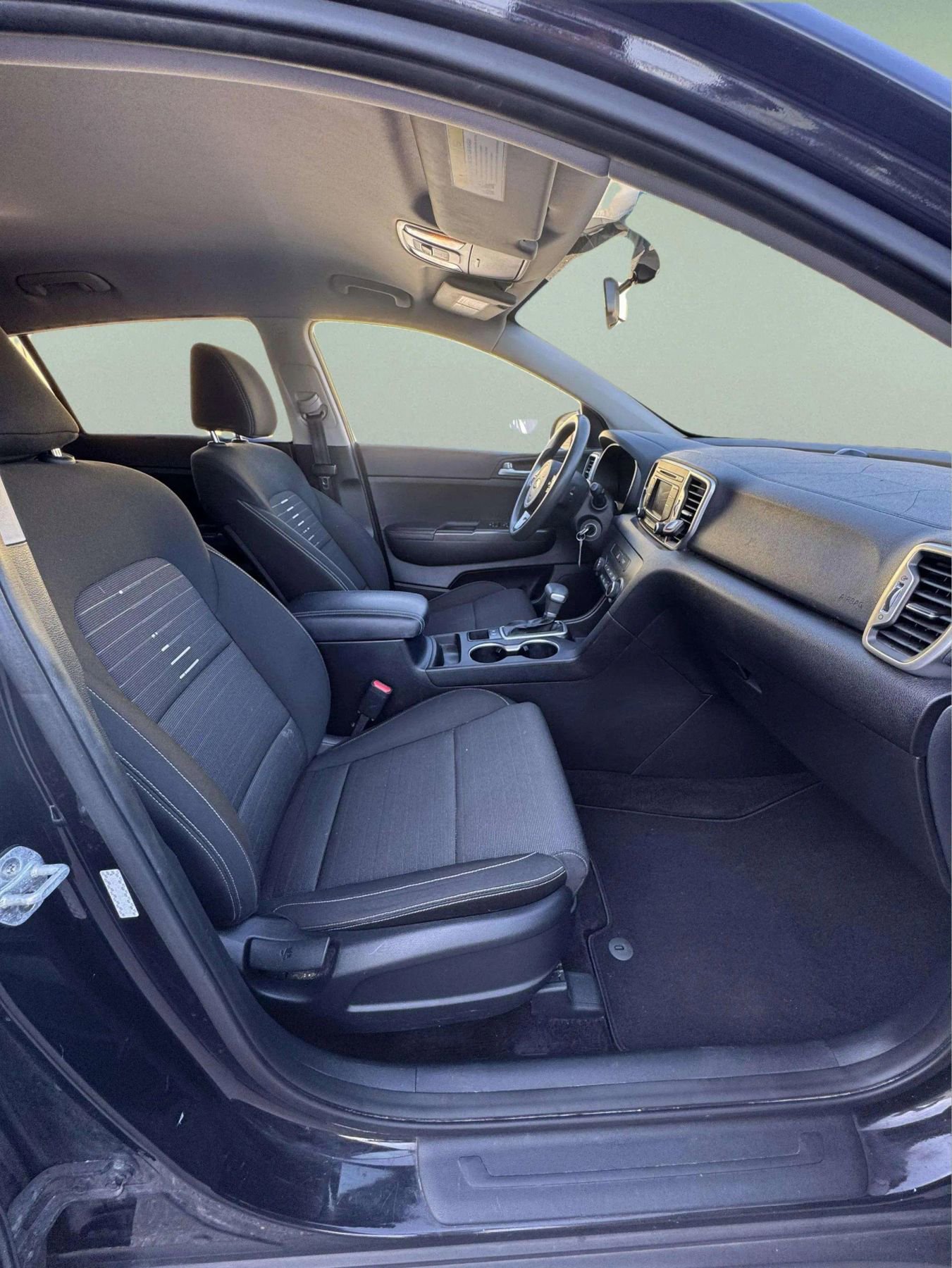 Used 2018 Kia Sportage LX image 13