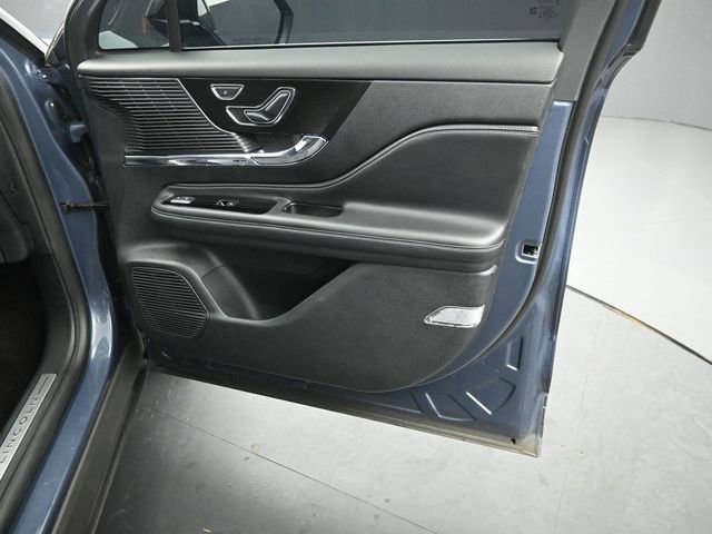 Certified 2022 Lincoln Corsair FWD w/ Equipment Group 101A image 32