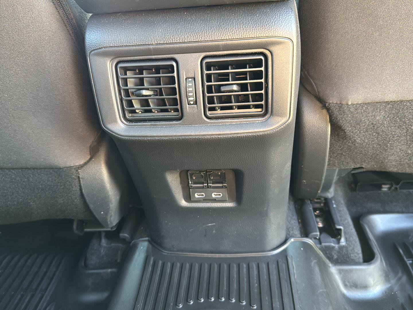 Used 2024 Toyota RAV4 XLE w/ Convenience Package image 26