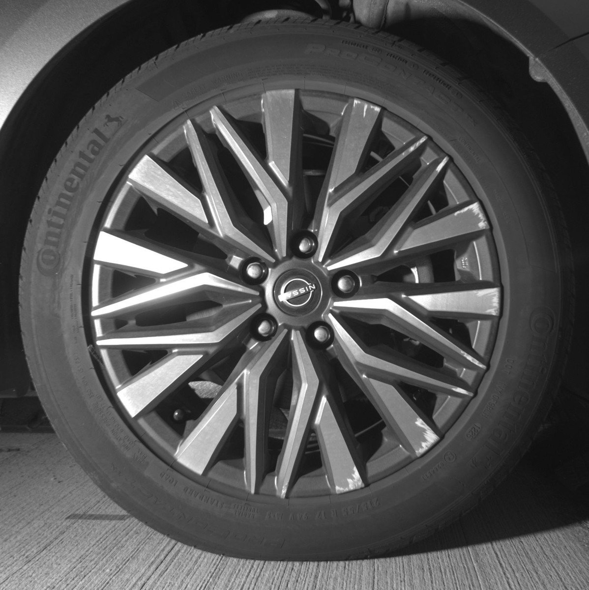 Used 2025 Nissan Altima 2.5 SV image 13