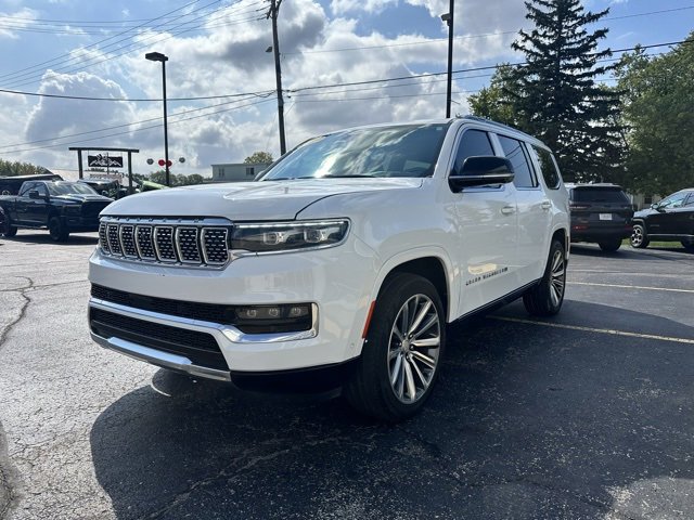 Used 2023 Jeep Grand Wagoneer Series II image 8