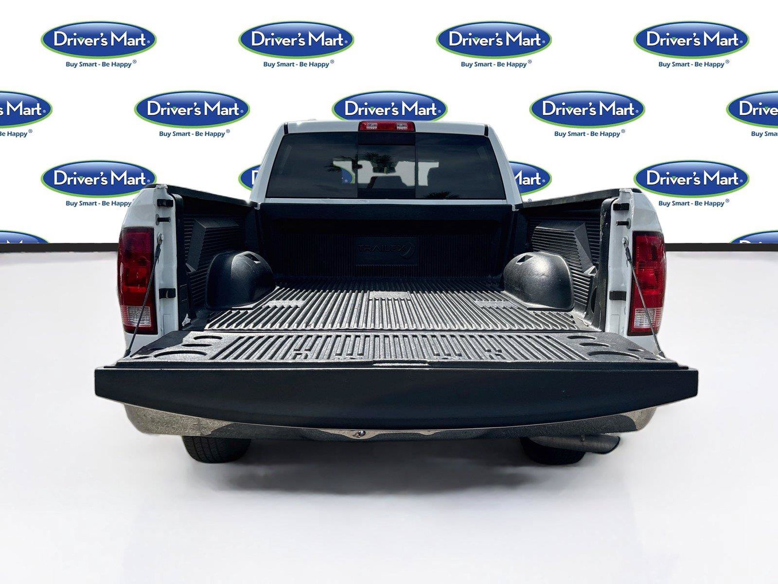 Used 2020 RAM 1500 Classic SLT RWD image 24
