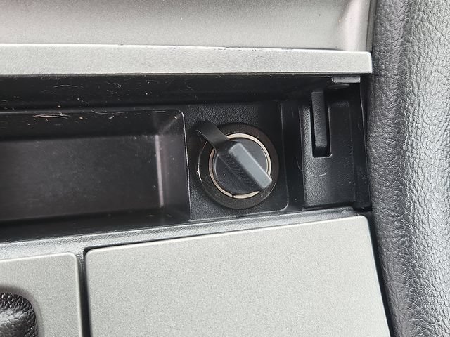 Used 2014 Ford Taurus SEL FWD image 16