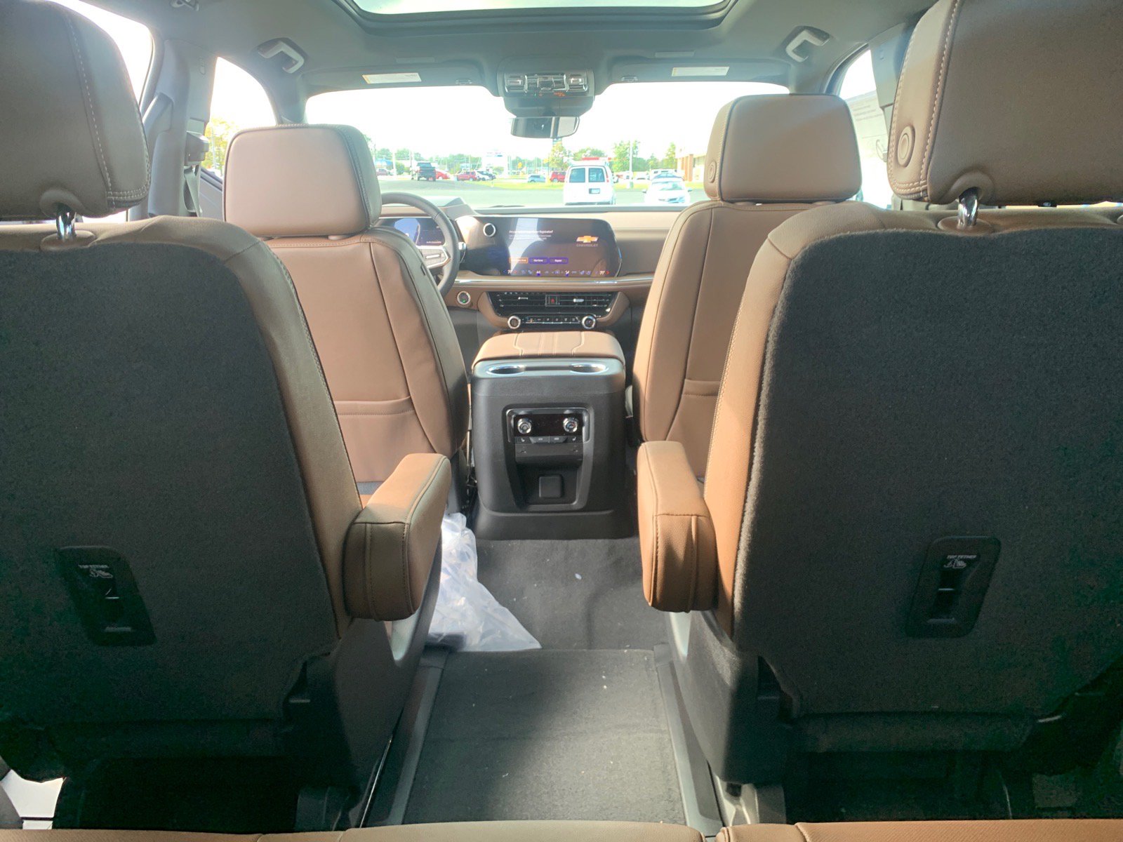 New 2027 Chevrolet Tahoe High Country w/ Sun And Tow Package AWD/4WD image 11