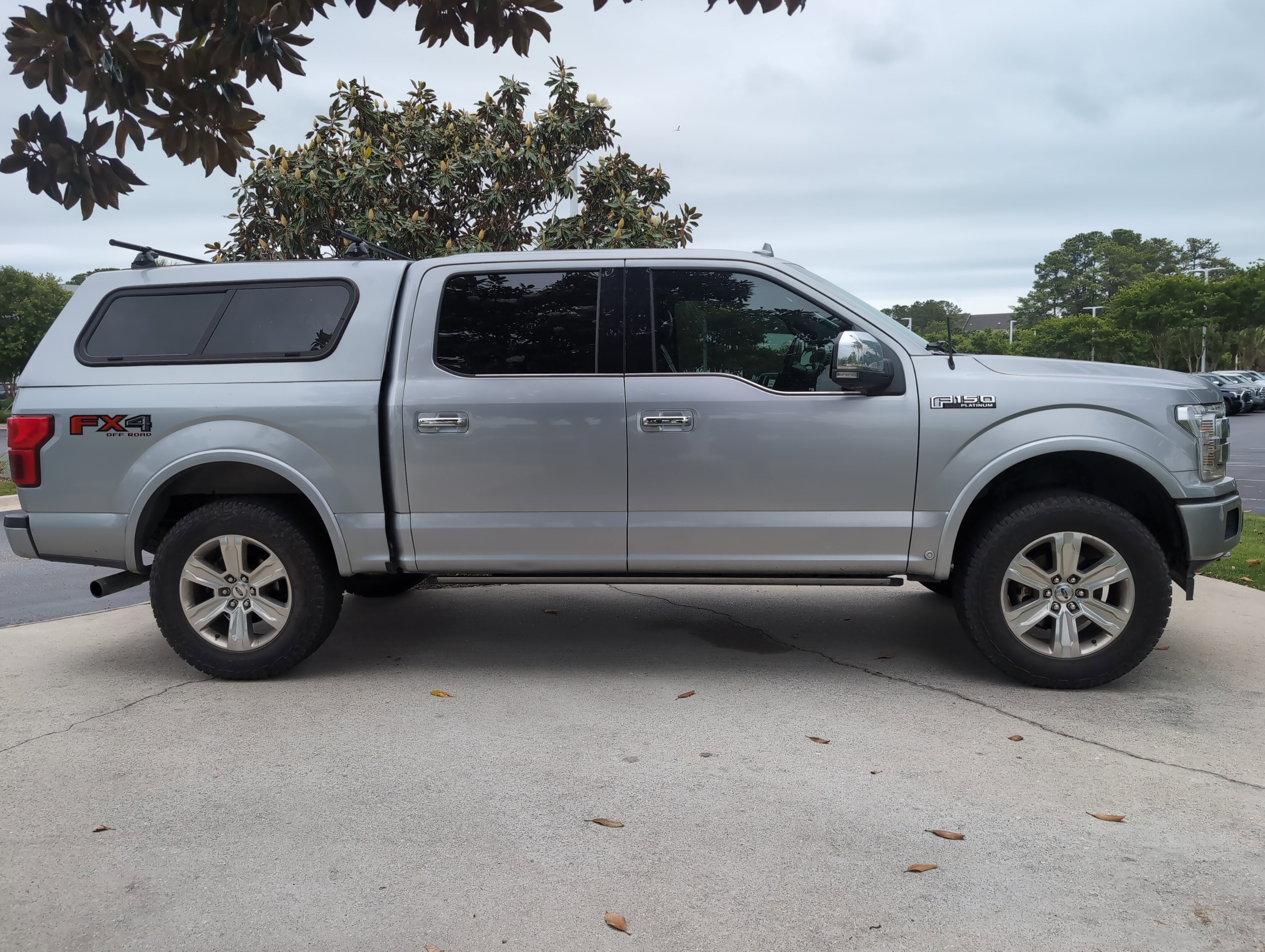 Used 2020 Ford F150 Platinum w/ Equipment Group 701A Luxury AWD/4WD image 11