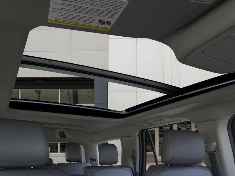 New 2025 Ford Expedition Active image 22
