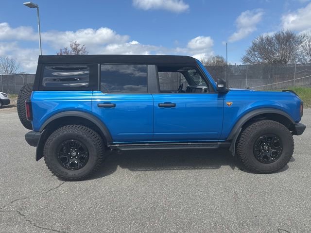 Used 2023 Ford Bronco Badlands image 2