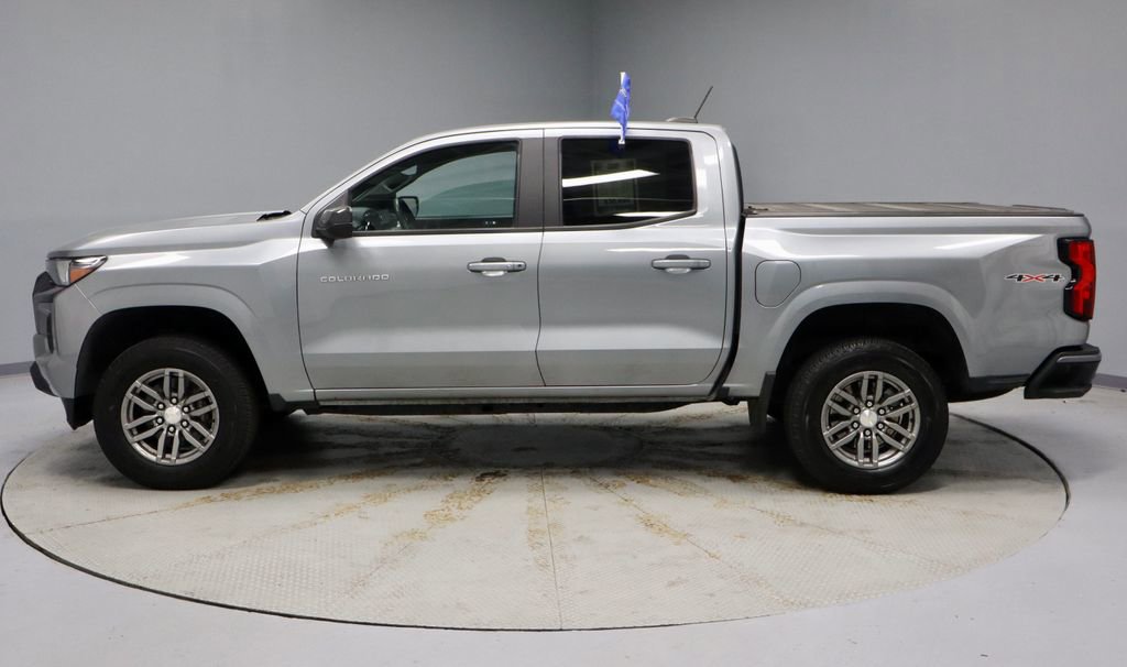 Used 2023 Chevrolet Colorado LT w/ LT Convenience Package image 9