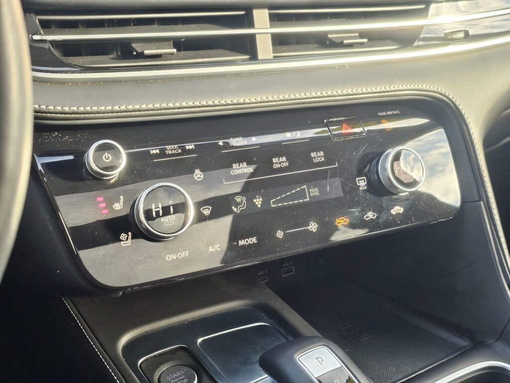 Used 2023 INFINITI QX60 Sensory w/ Vision Package AWD/4WD image 33