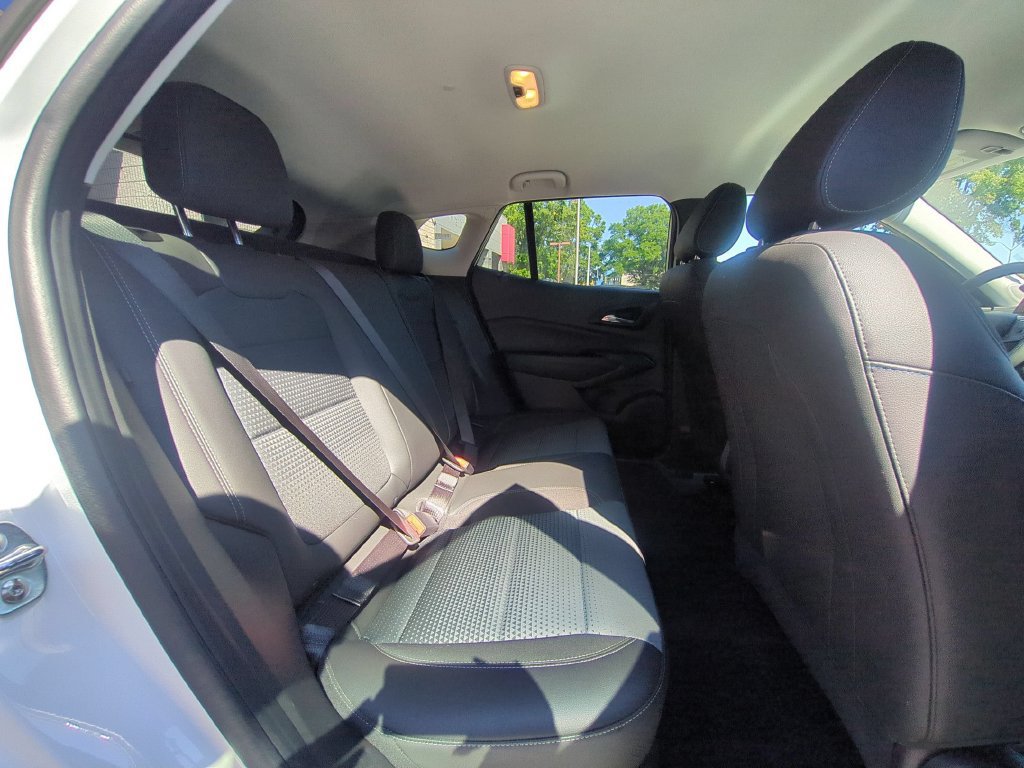 Used 2026 Chevrolet Trax LT FWD image 29